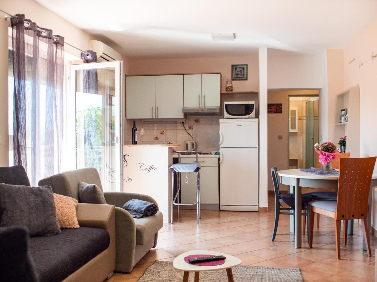 Apartments Zaton מראה חיצוני תמונה