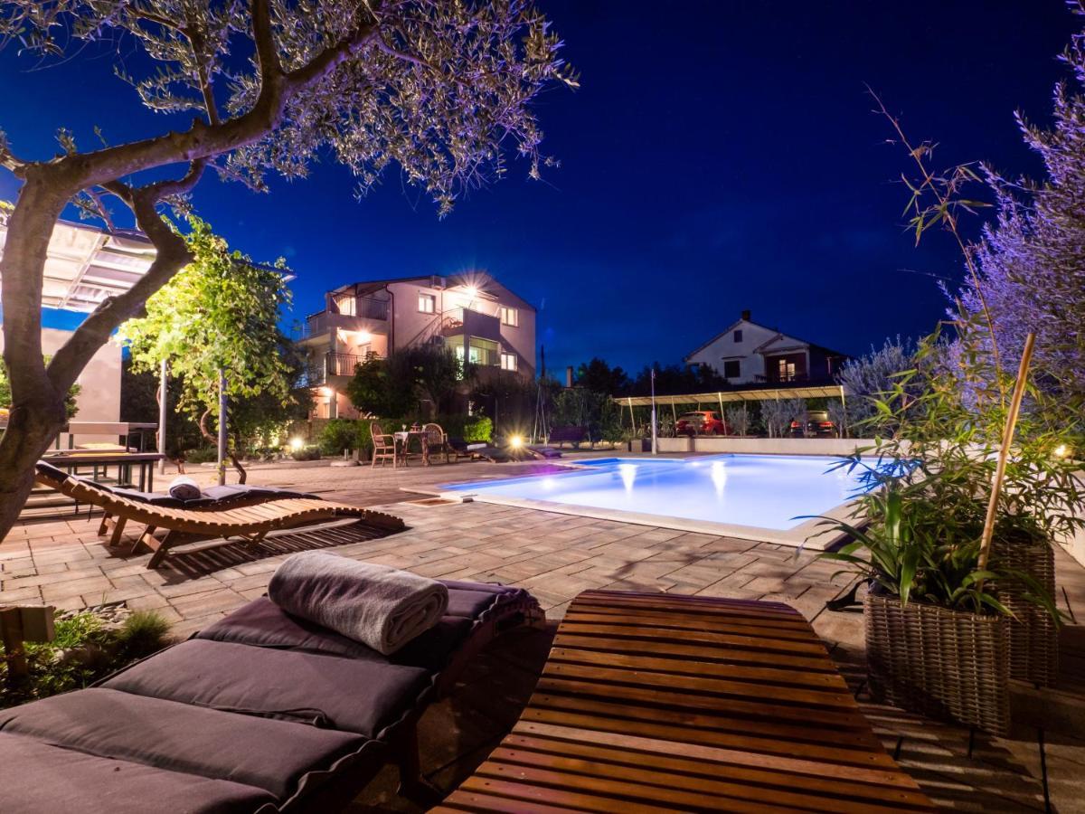 Apartments Zaton מראה חיצוני תמונה