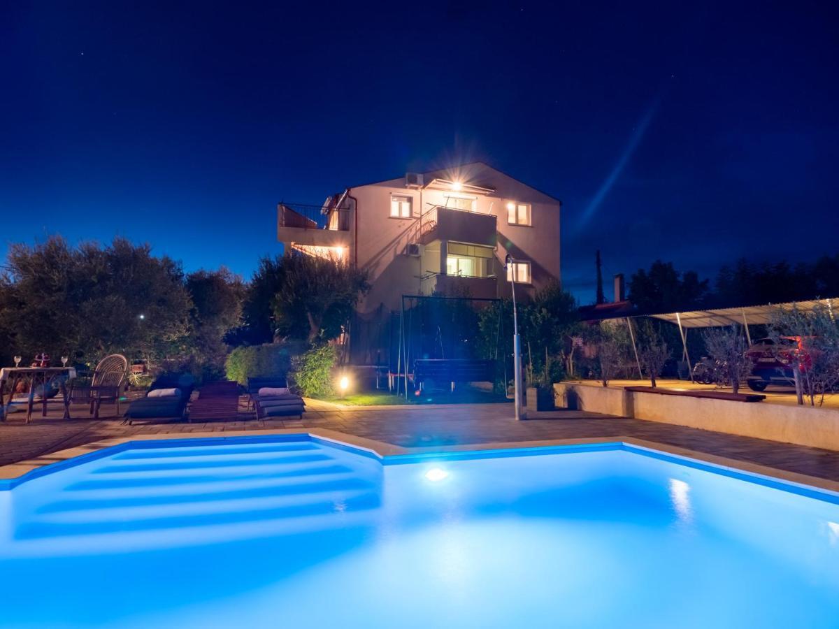 Apartments Zaton מראה חיצוני תמונה